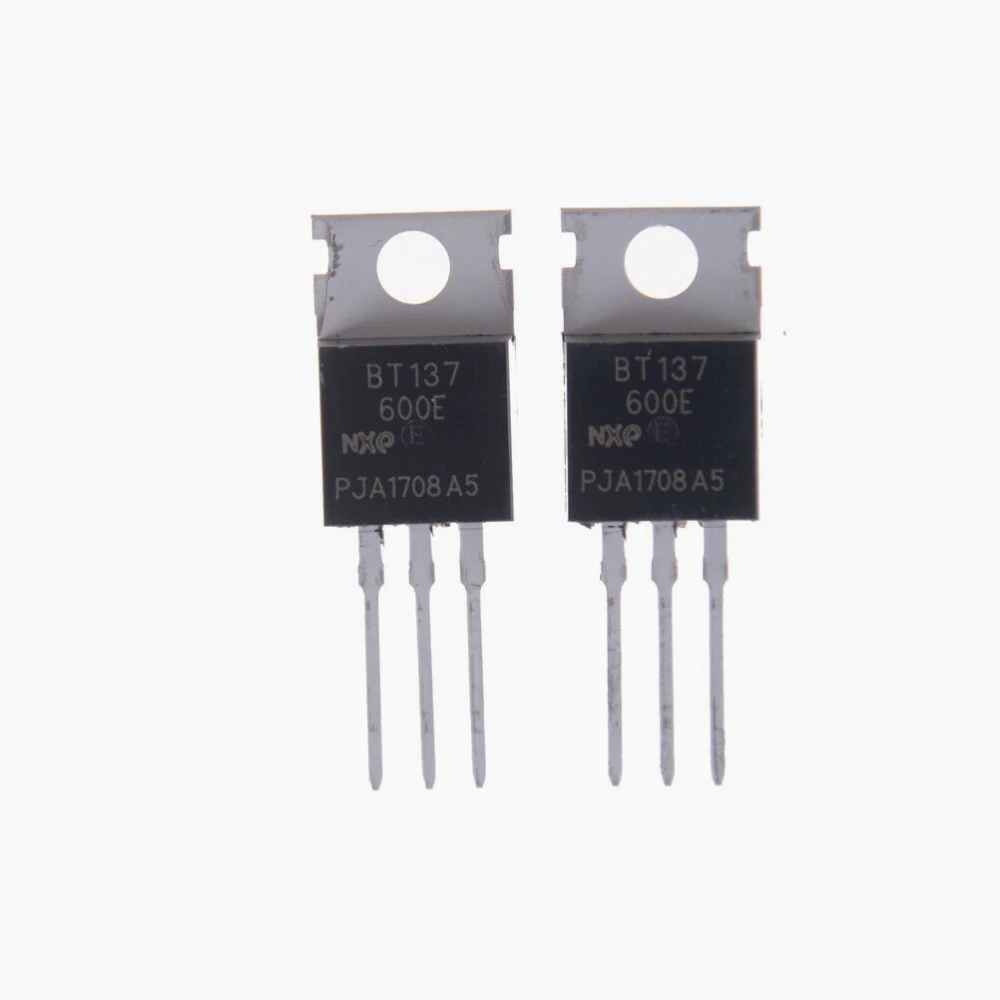 5 ks BT137-600E triak 8A 600V pro řízení a spínání