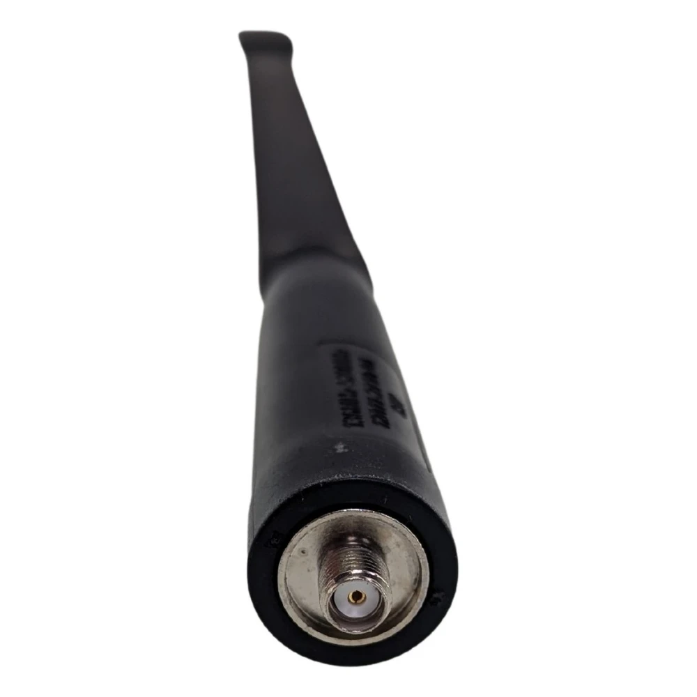 Vista lateral de la antena táctica plegable Baofeng mostrando su diseño resistente