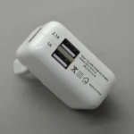 Duální USB síťová nabíječka 2,1A a 1A pro tablety a mobily