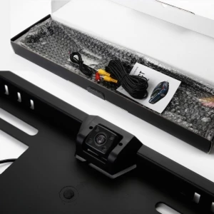 E315 4LED rám SPZ s couvací kamerou a nočním viděním do auta