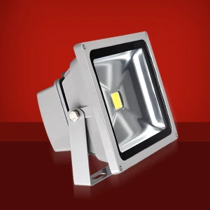 LED reflektor 10W 3000K teplé světlo pro venkovní osvětlení