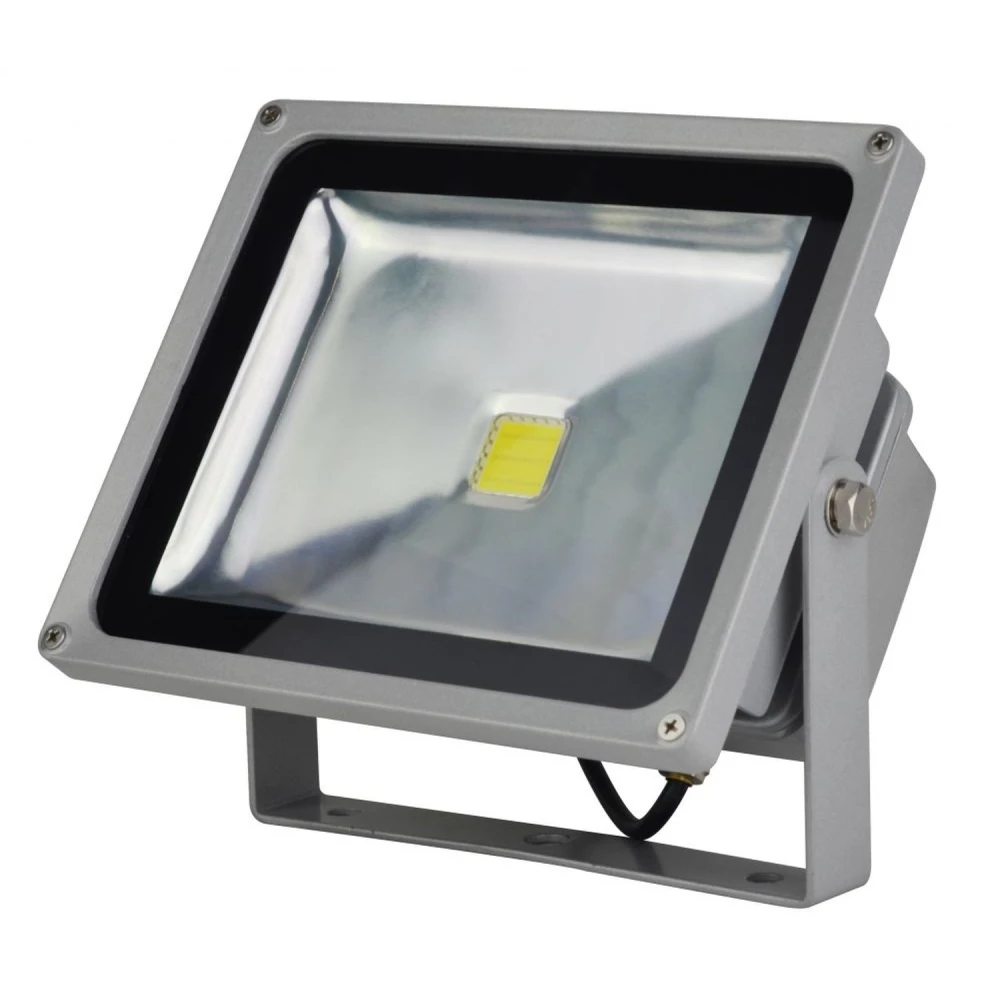 LED reflektor 50W 3000K teplé světlo pro úsporné venkovní osvětlení