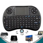 Vista frontal del teclado inalámbrico T2 con trackpad integrado